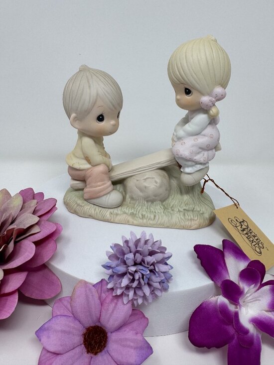 Precious Moments / Enesco Other - Vintage Precious Moments Love Lifted Me 1978 Enesco Figurine w Tag